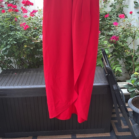 Julia Jordan - Red Knot Neck Halter Dress - Picture 6 of 14